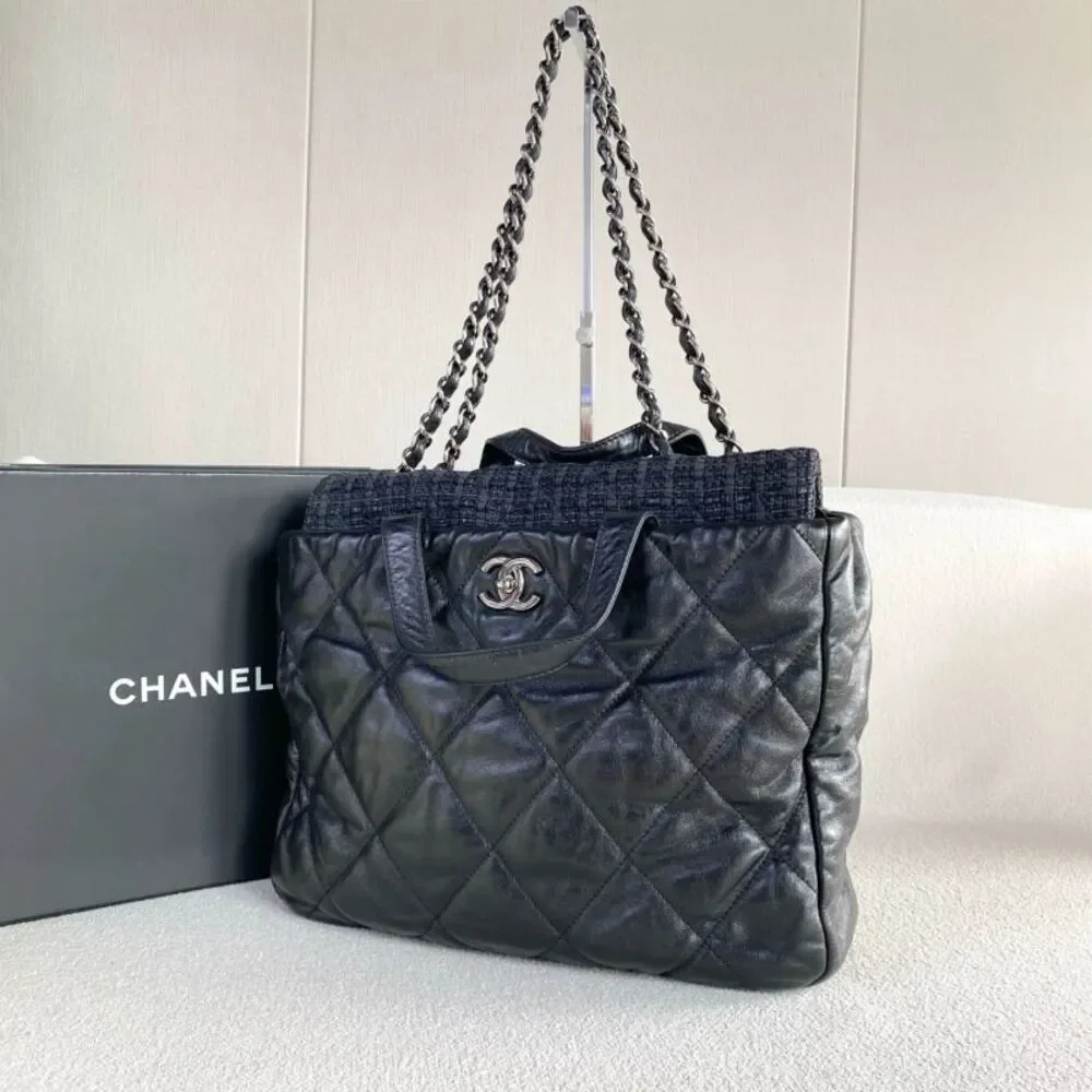Chanel Women Pre-Loved Bag Very Good Condition